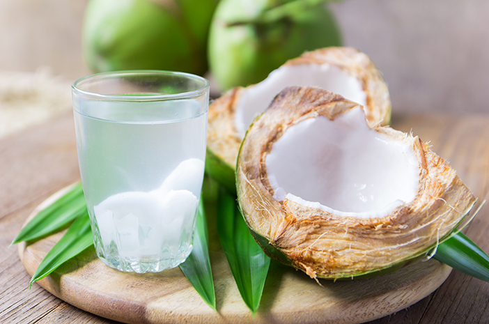 kandungan kelapa muda