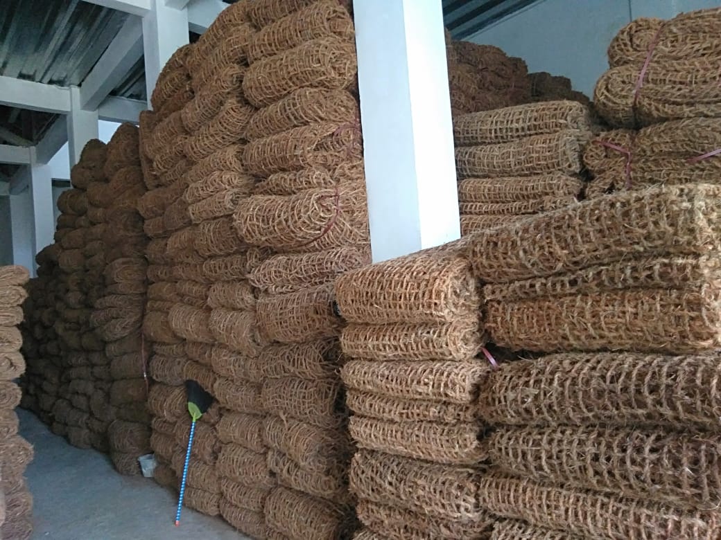 Mengurangi Penggunaan Plastik dengan Cocomesh